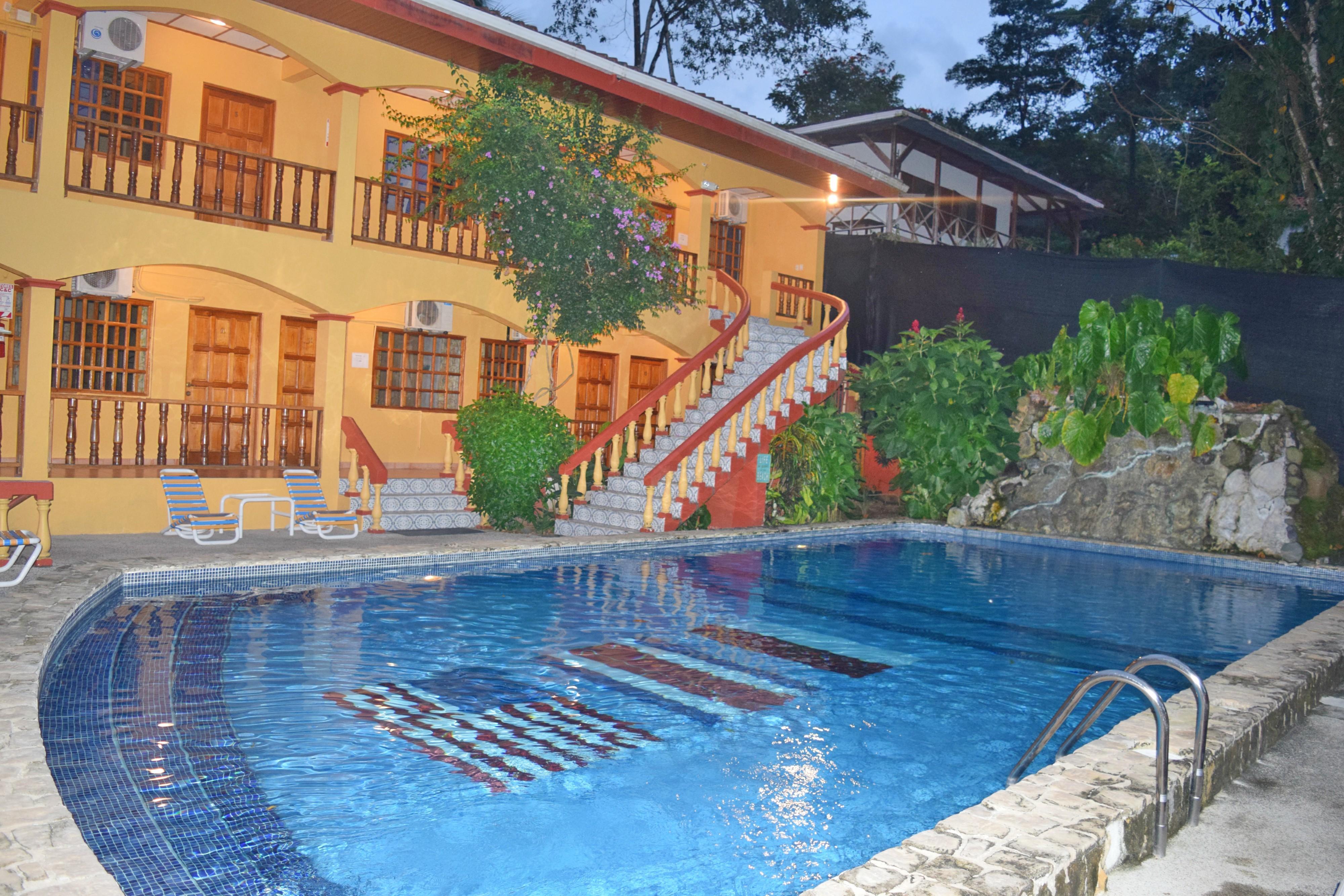 Hotel Tres Banderas Manuel Antonio Exteriér fotografie